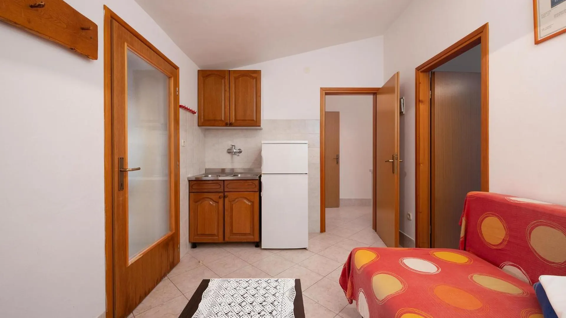 1 Bedroom Beautiful Apartment In Liznjan