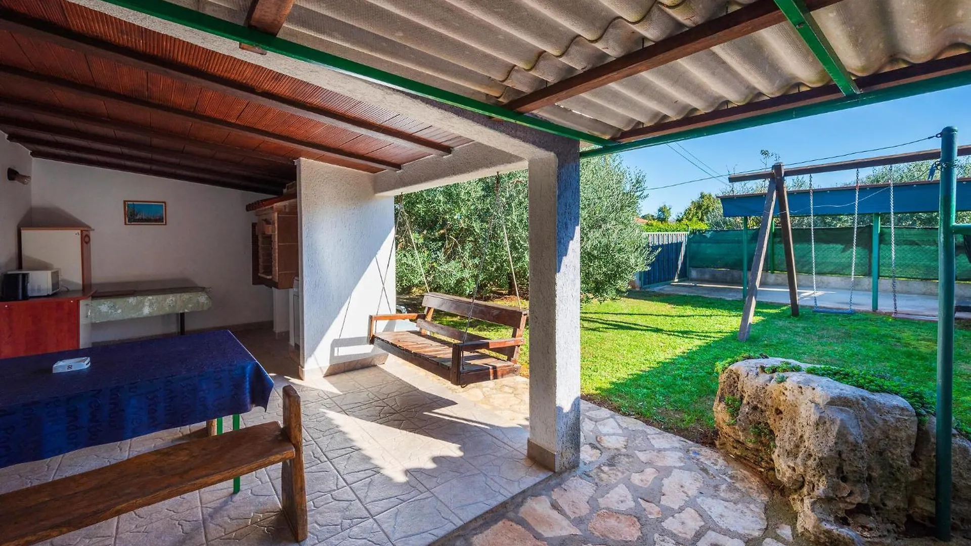 1 Bedroom Beautiful Apartment In Liznjan Croatia